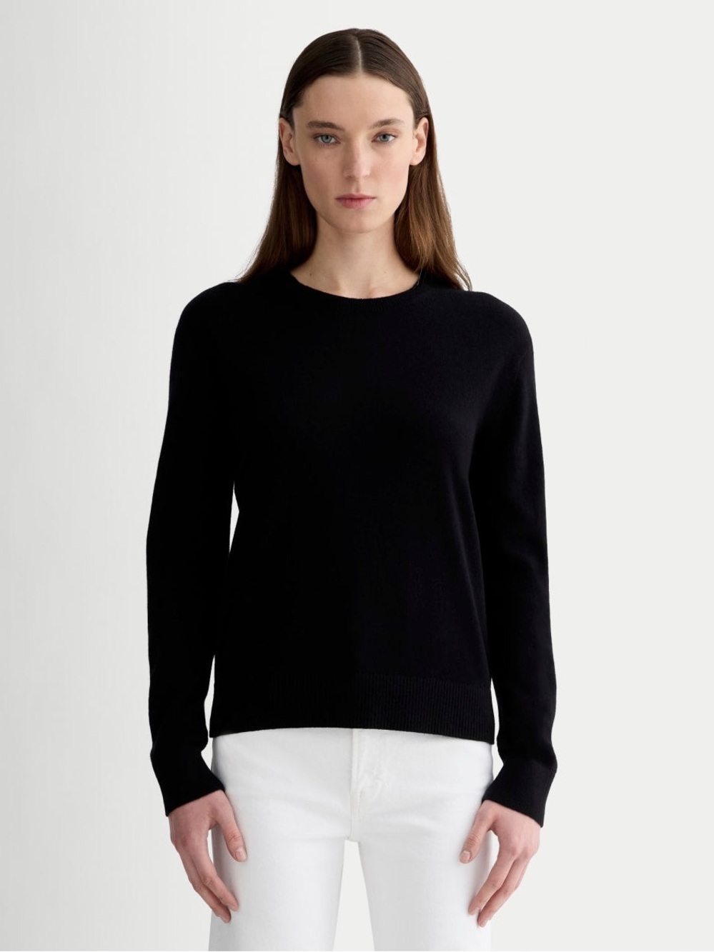 Everlane The Classic Crew in Cashmere Black Sweater Crewneck Size M NWT Preppy